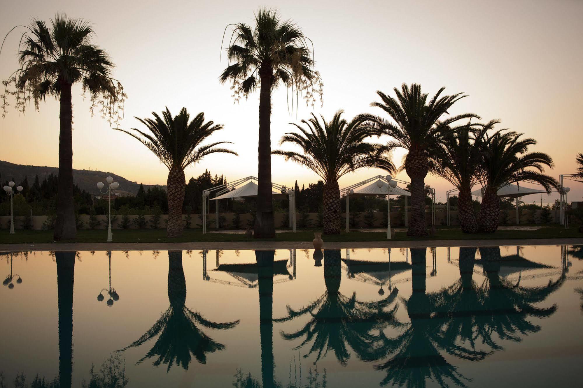 Club Kennedy Hotel 4*