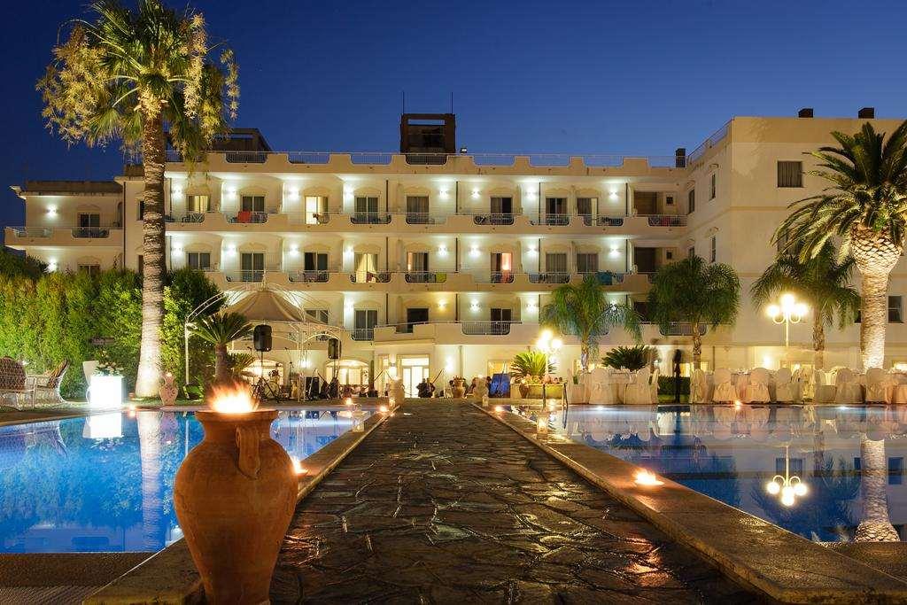 Hotel Club Kennedy 4*